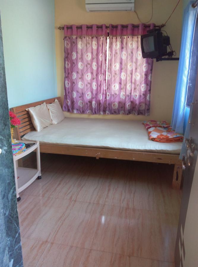 Om Shree Bed And Breakfast Harihareshwar Luaran gambar