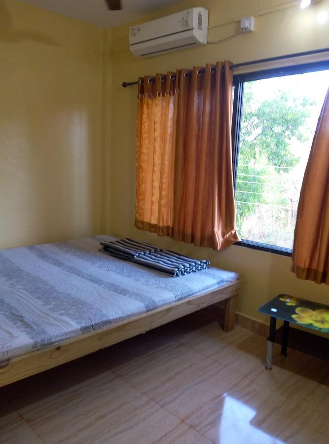 Om Shree Bed And Breakfast Harihareshwar Luaran gambar