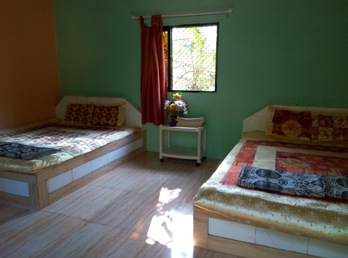 Om Shree Bed And Breakfast Harihareshwar Luaran gambar